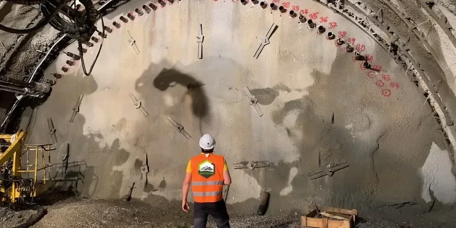 Surveillance géotechnique des excavations à Bourg-en-Bresse : contrôle continu et sécurité